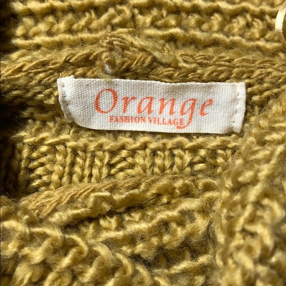 Sweater - Picture 2 of 3